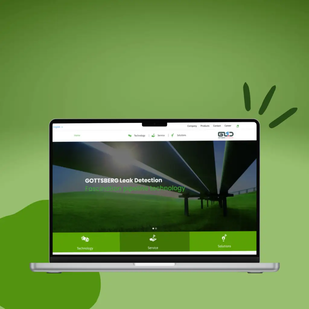 Ein Laptop mit einem Bildschirm, auf dem die Homepage von Gottisberg Leak Detection angezeigt wird. Die Webseite besticht durch ein grün gestaltetes Webdesign mit einem Pipeline-Hintergrundbild und Menüoptionen für Technologie, Service und Lösungen. Der Laptop ist vor einem grünen Hintergrund zu sehen.